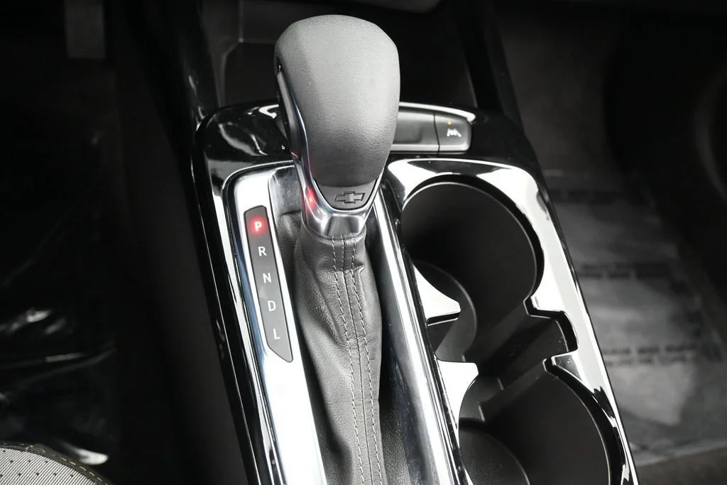 Used 2025 Mosaic Black Metallic Chevrolet LT image 24