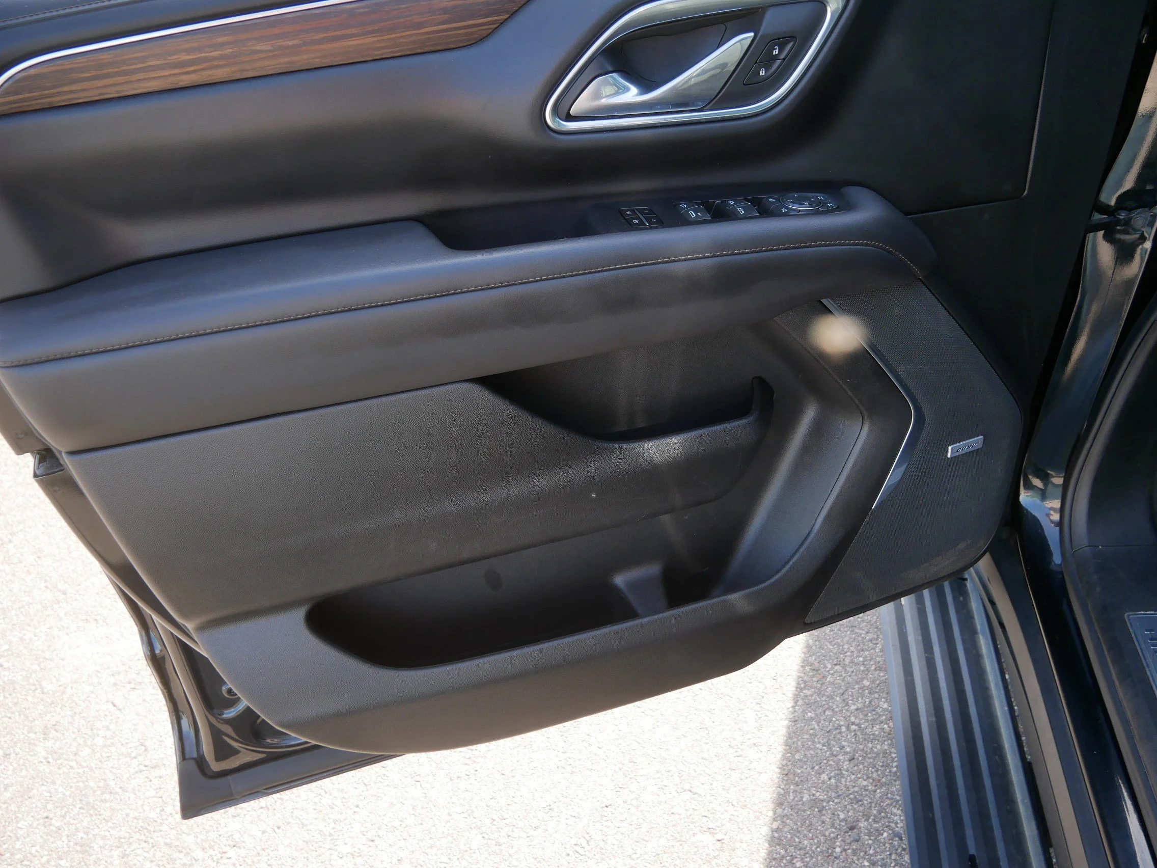 Used 2024 Black Chevrolet High Country image 28