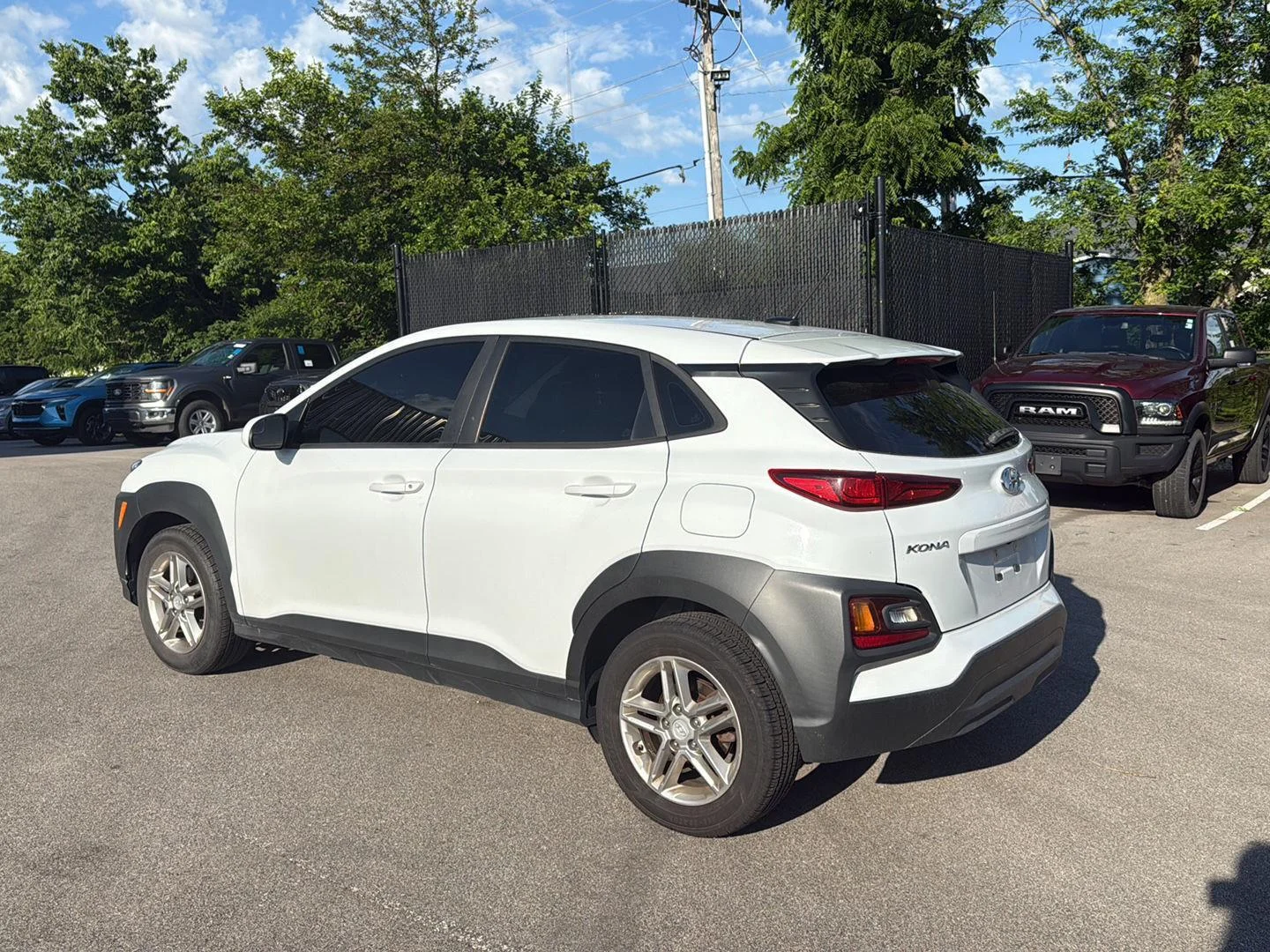 Used 2019  HYUNDAI SUV image 5
