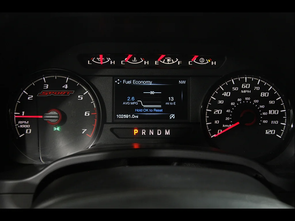 Used 2018 Shadow Black Ford XLT image 9
