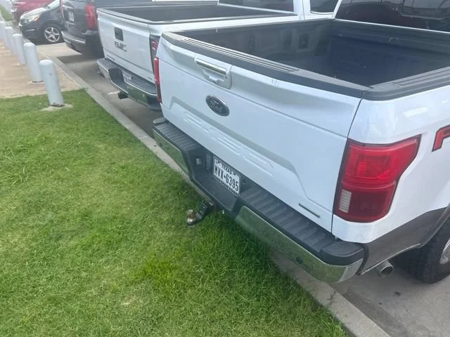 Used 2018 White Ford XL image 4