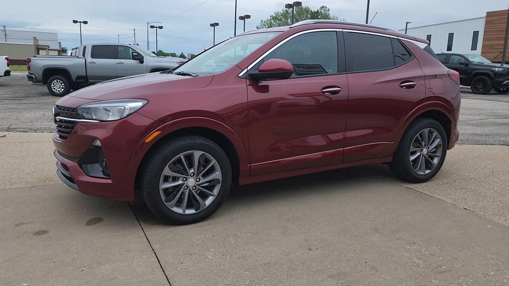 Used 2023 Cinnabar Metallic Buick Select image 7
