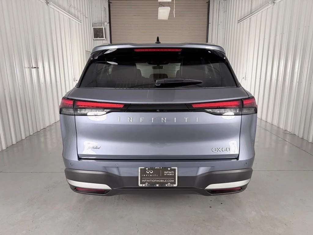 Certified Used 2026 Blue INFINITI LUXE image 5