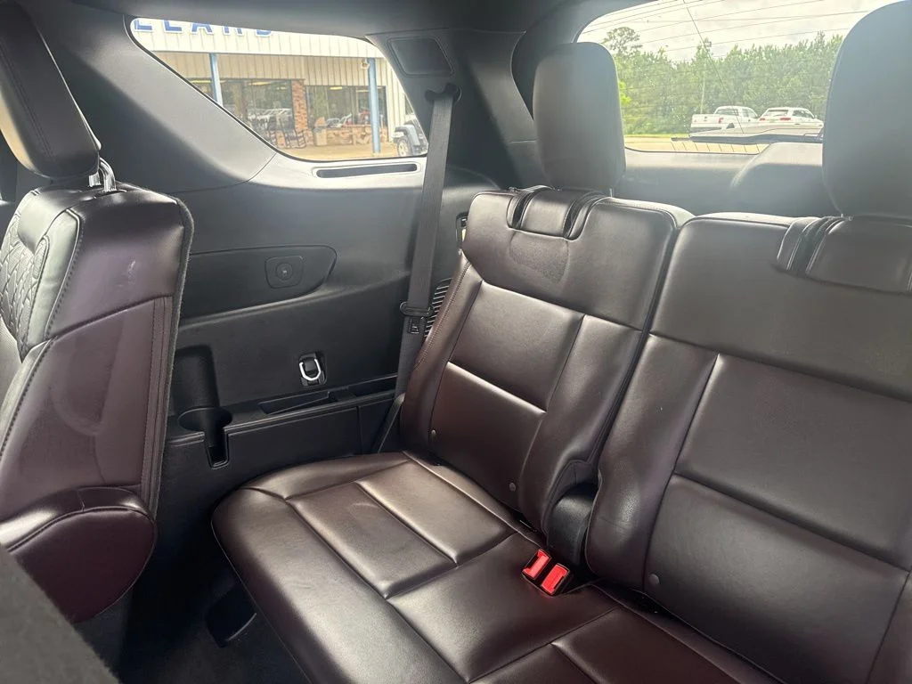 Used 2025 Gray Ford Platinum image 15