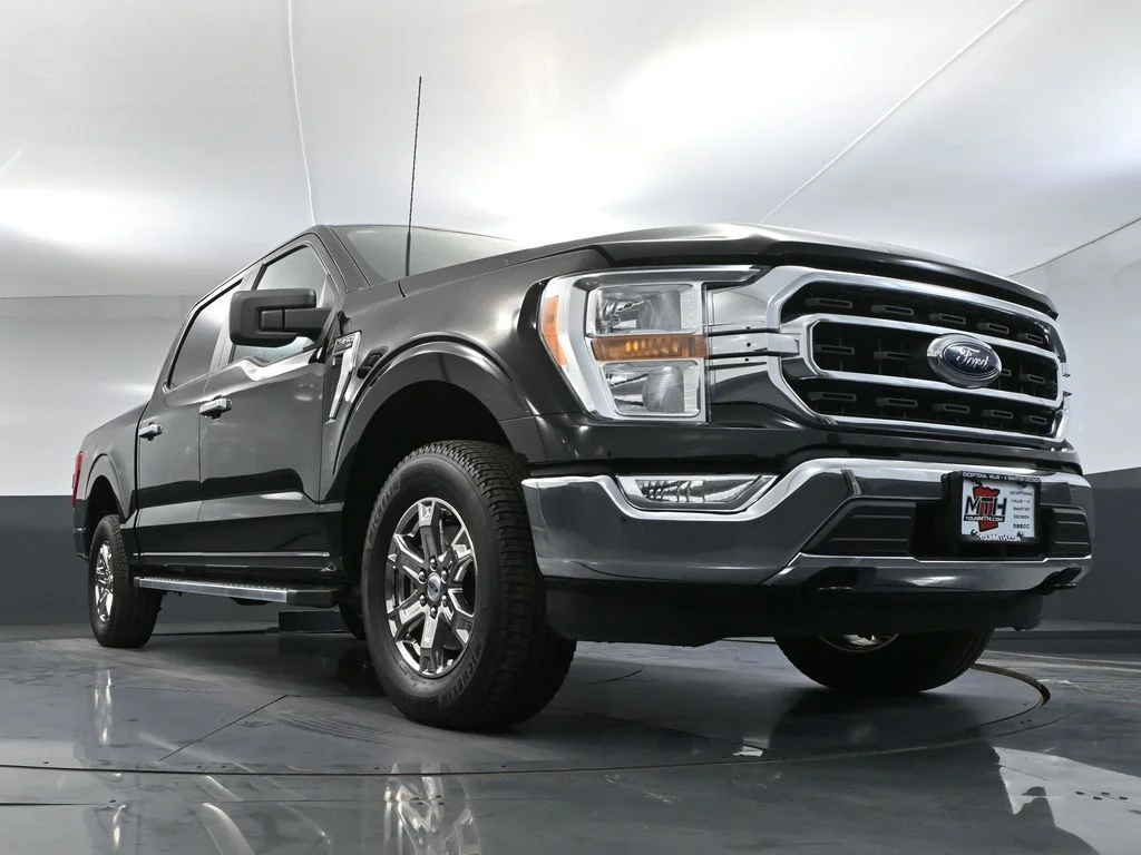 Certified Used 2023 Gray Ford XLT image 50
