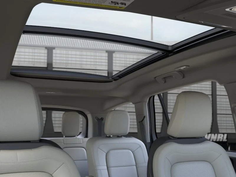 New 2026 Pristine White Metallic Tri-Coat Lincoln Reserve® image 22
