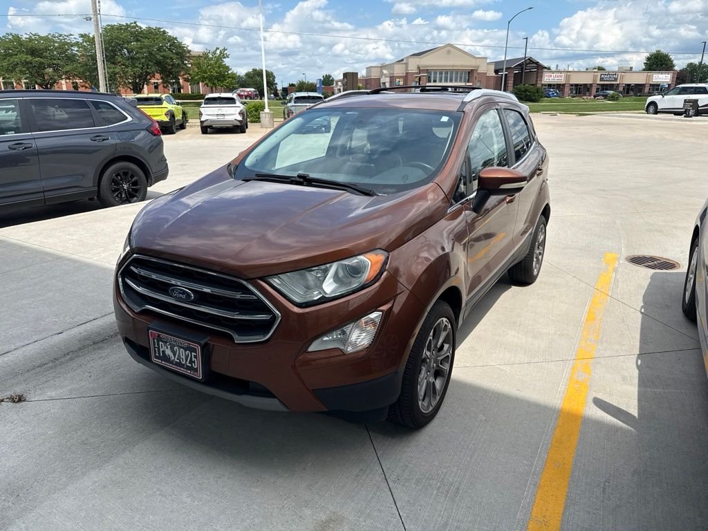 Used 2019  Ford Titanium image 2