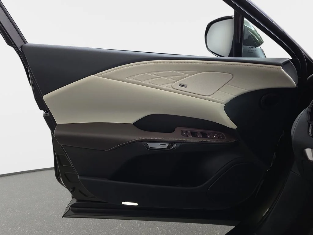 New 2026 Nori Green Pearl Lexus LUXURY image 25