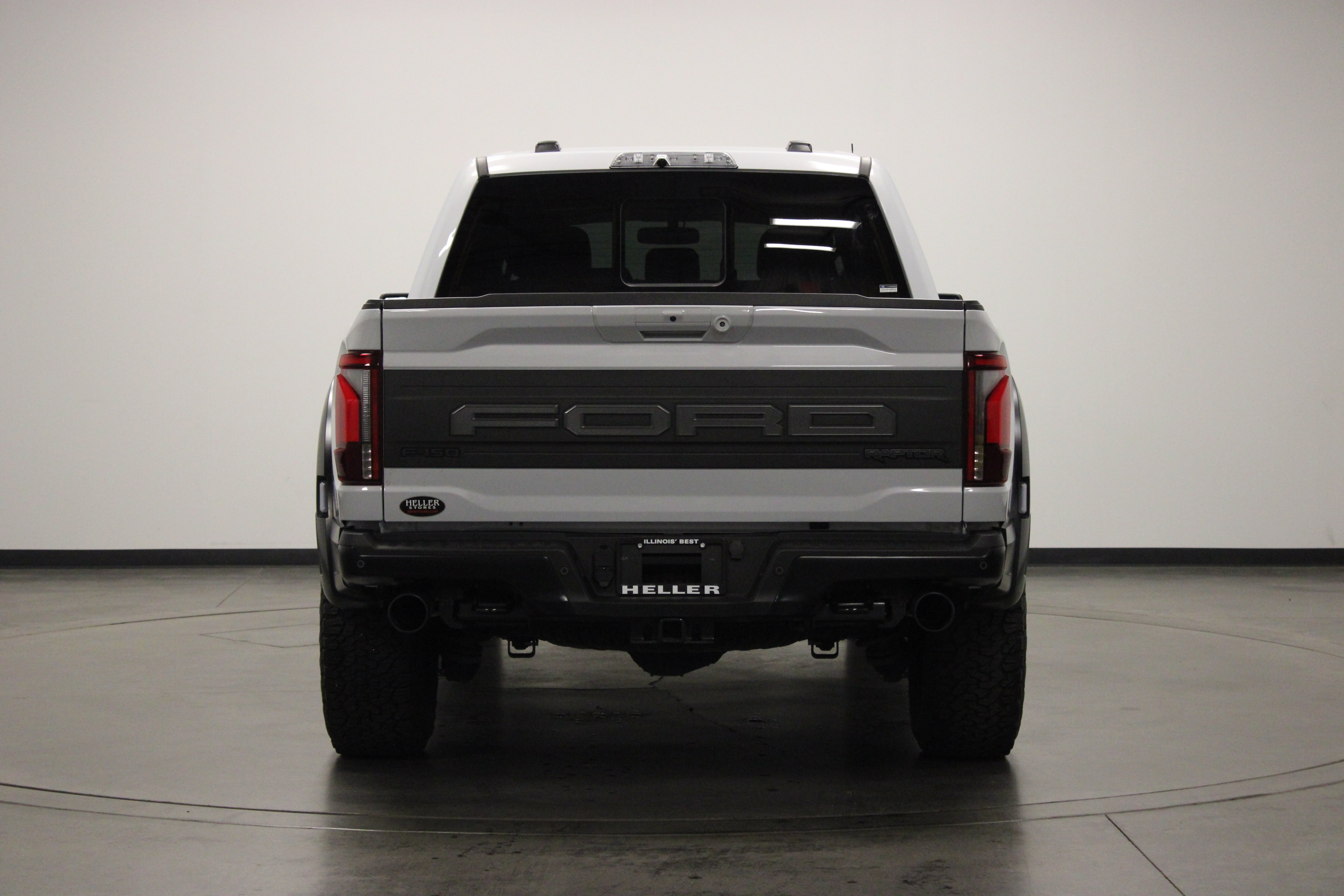 Used 2025 Space White Metallic Ford Raptor image 7