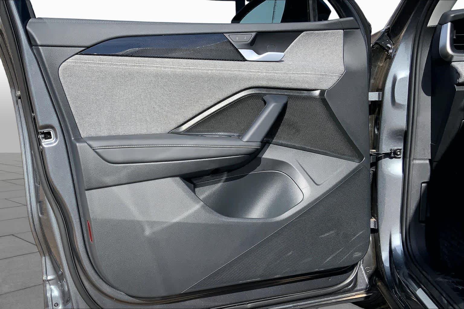 2026 Volkswagen Tiguan S - Photo 10