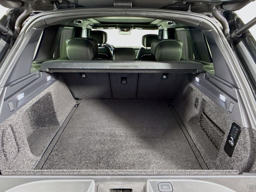 Certified Used 2025 Gray Land Rover Autobiography image 20