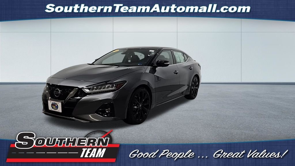 2019 Nissan Maxima SR's photo