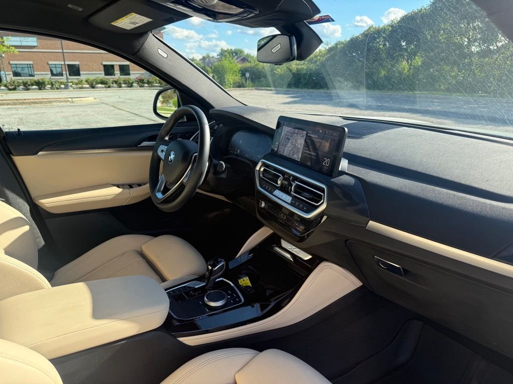 Certified Used 2025 White BMW xDrive30i image 21