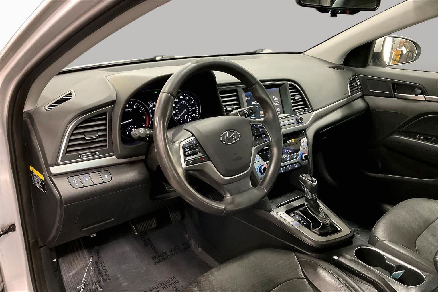 Used 2017 Symphony Silver Hyundai Limited image 17