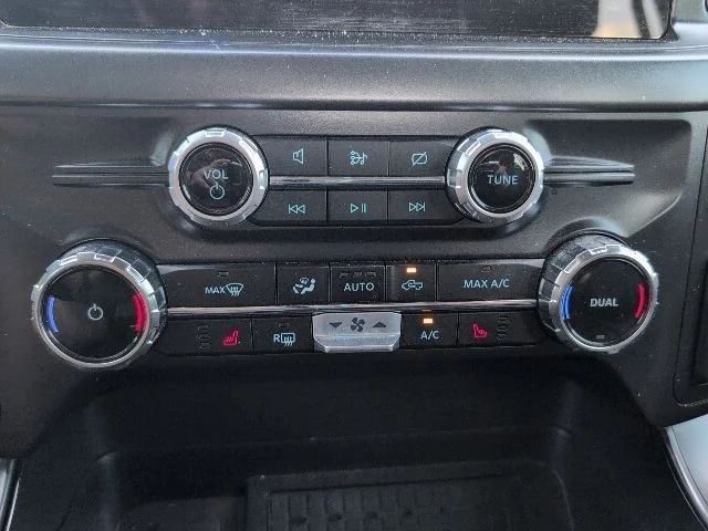 Used 2024 Silver Metallic Ford XLT image 14