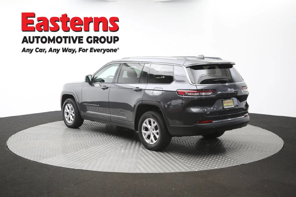 Used 2022 Gray Jeep Limited image 68