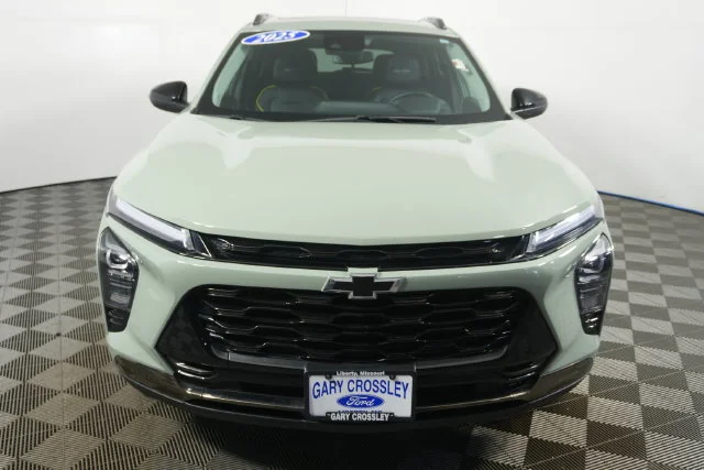 Used 2025 Green Chevrolet ACTIV image 9