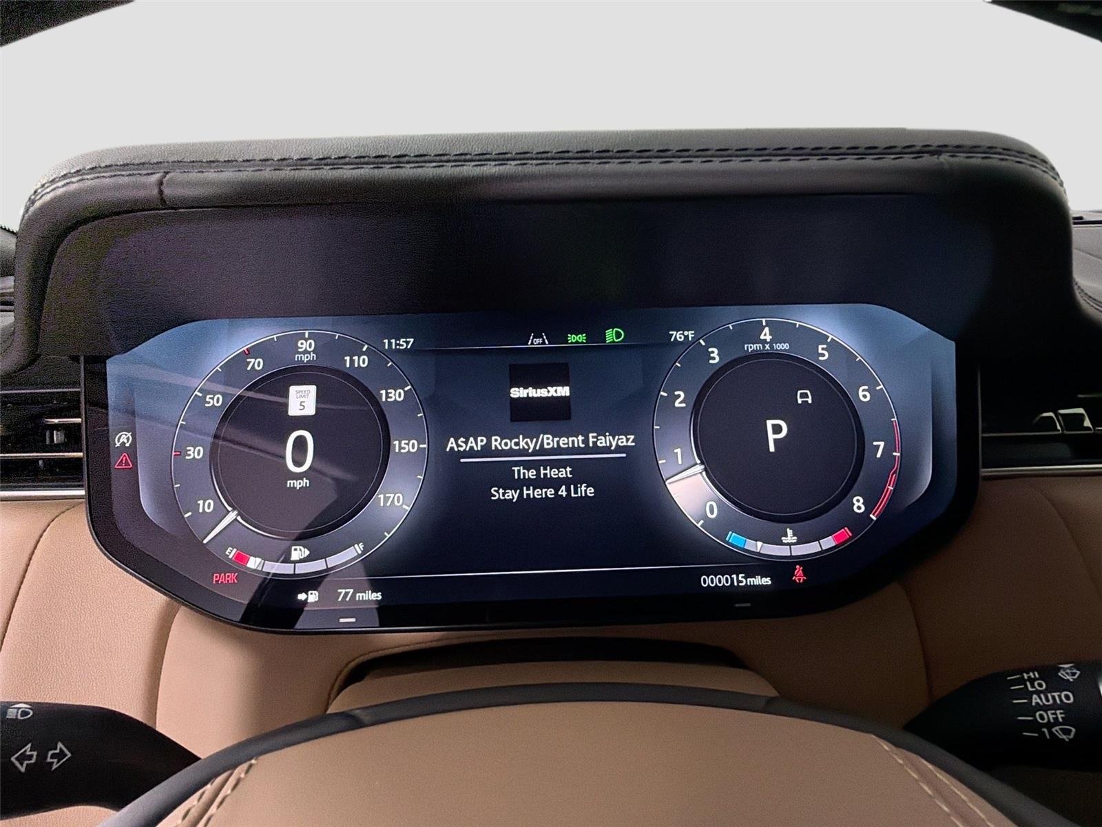New 2026 British Racing Green LAND ROVER Autobiography image 10