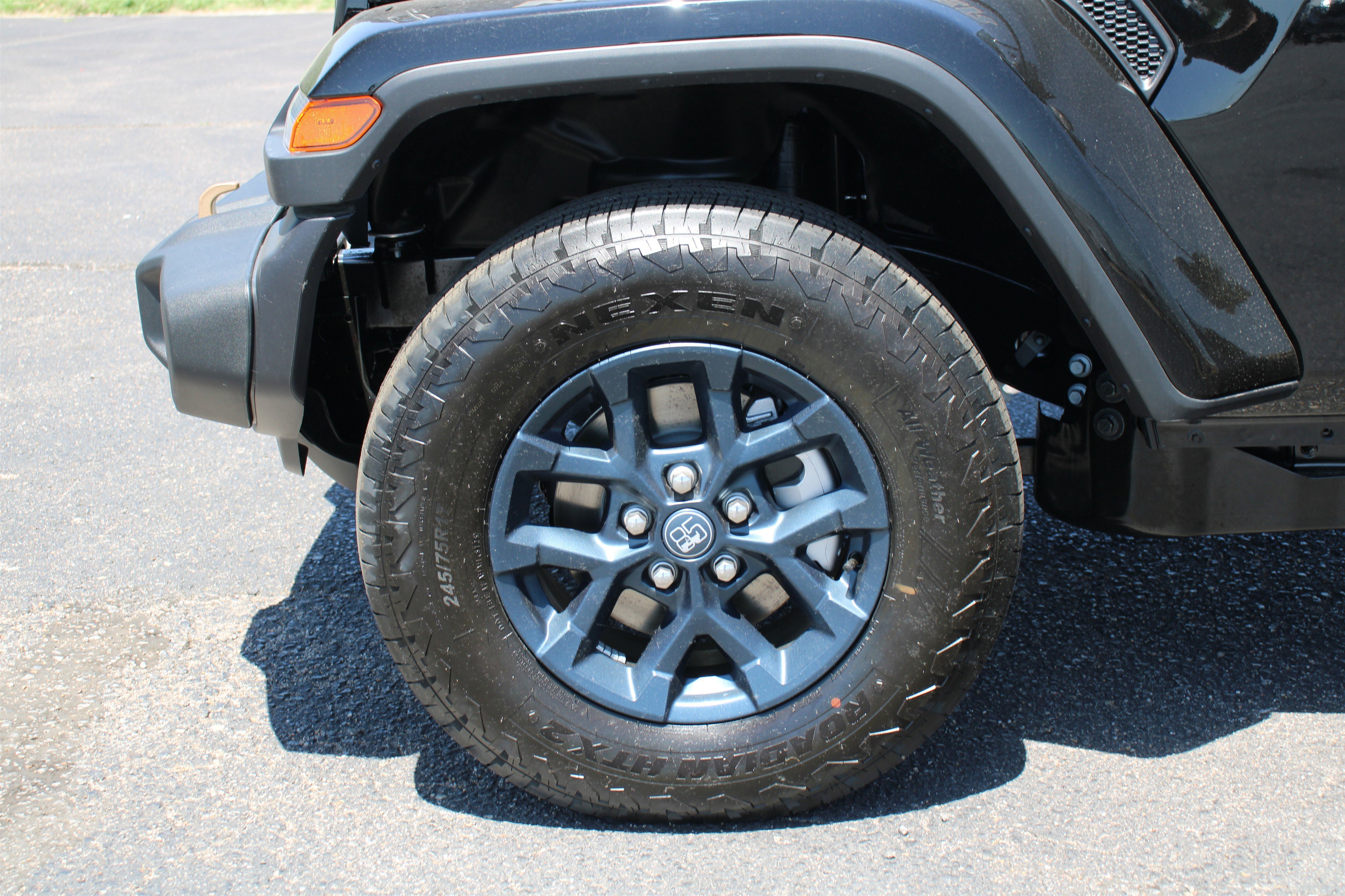 New 2026 Black Clear-Coat Exterior Paint Jeep 85th Anniversary image 38