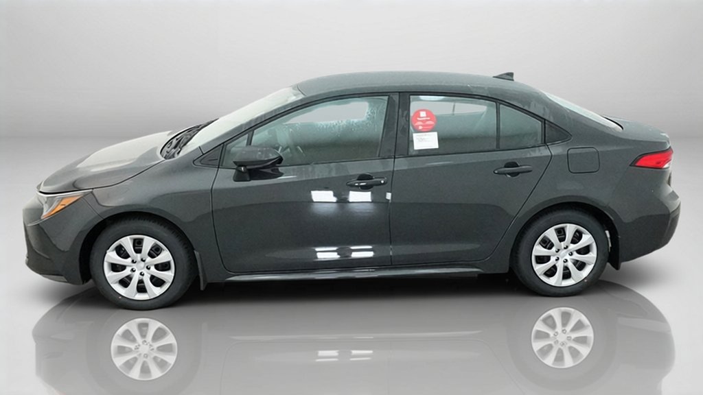 New 2027 Underground Toyota LE image 2