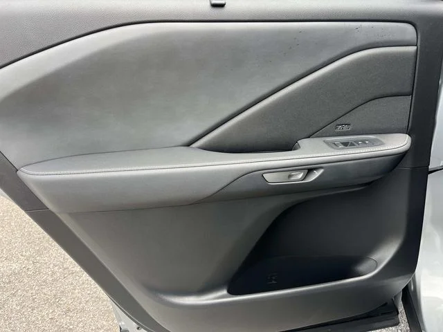 Used 2024 Silver Lexus 350 Luxury image 19