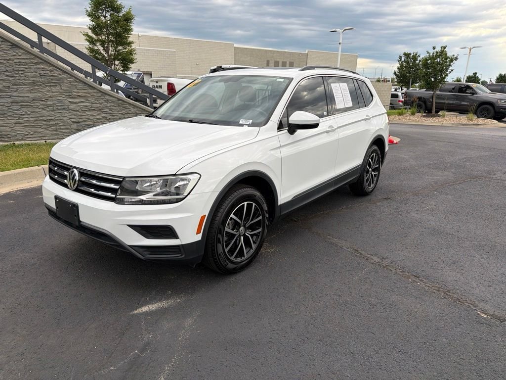 Used 2021 White Volkswagen 2.0T SE image 3