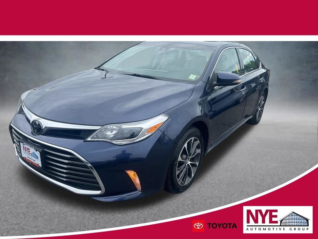 2017 Toyota Avalon XLE Premium's photo