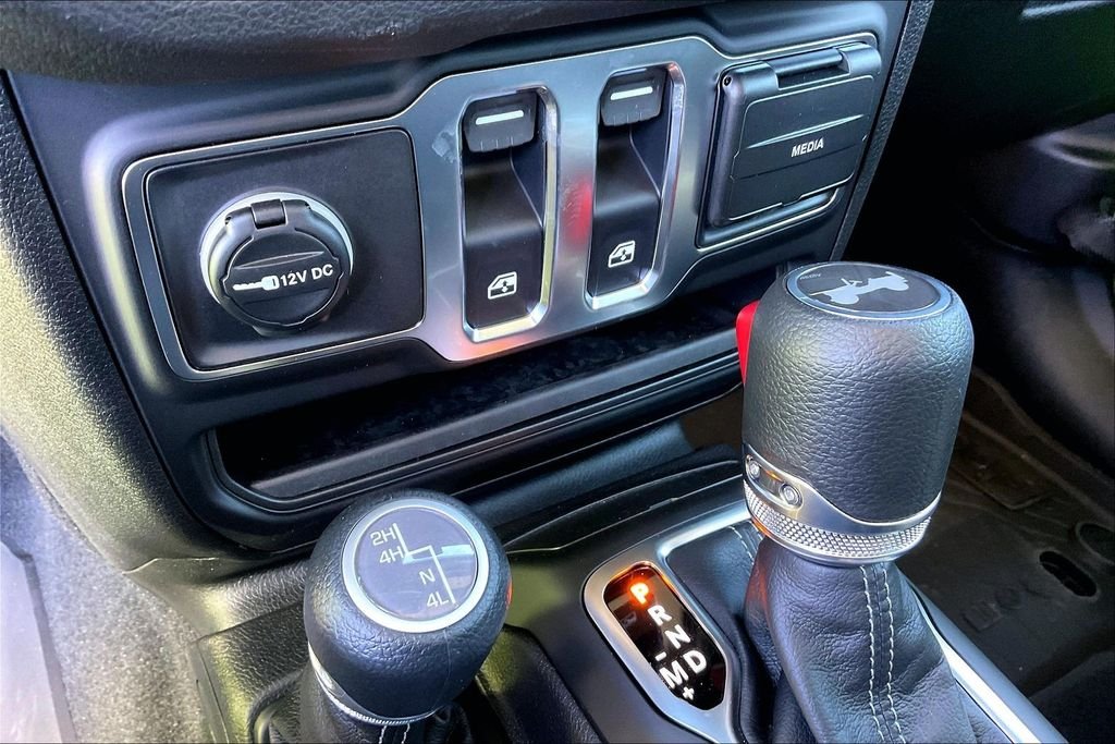 New 2026 Jeep Wrangler Sport S 2D Sport Utility