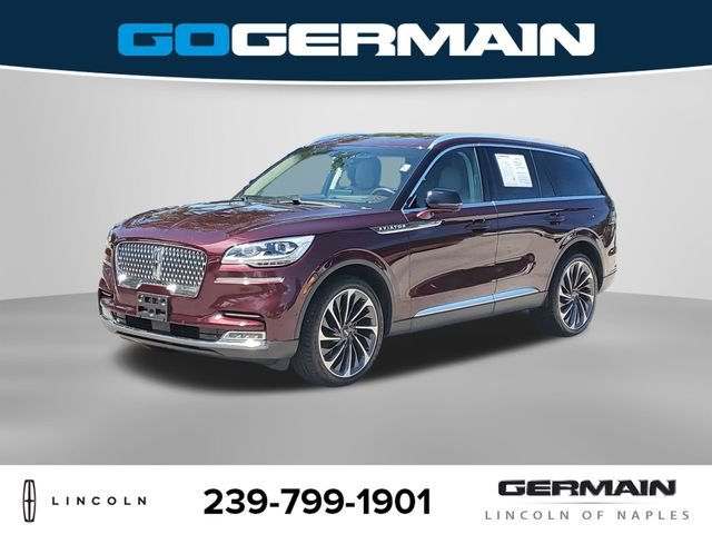 Used 2022 Red Lincoln Reserve image 1