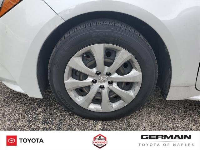 Certified Used 2025 WIND CHILL PEARL Toyota  image 13