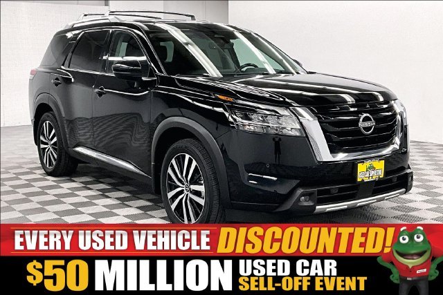 Used 2023 Super Black Nissan Platinum image 1