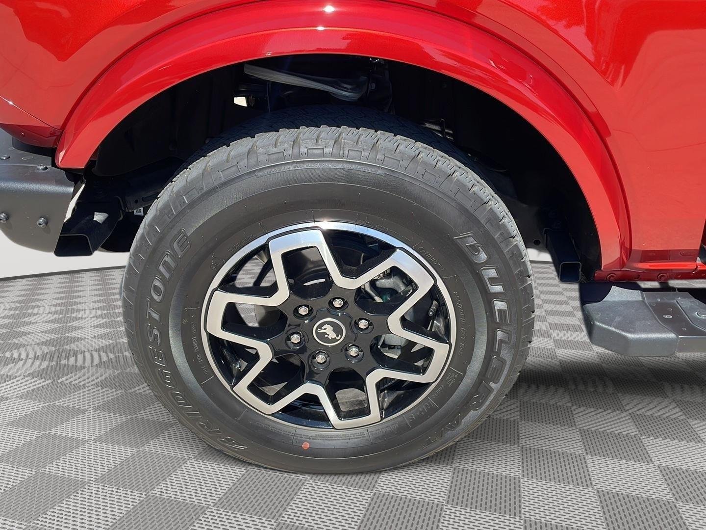 Certified Used 2022 Hot Pepper Red Metallic Tinted Clearcoat Ford Outer Banks image 7