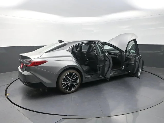 Used 2026  Toyota XLE image 45