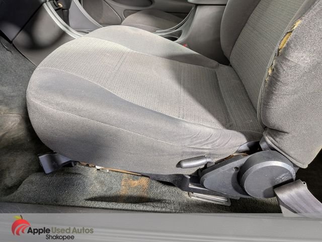 Used 2002  Ford V6 image 11