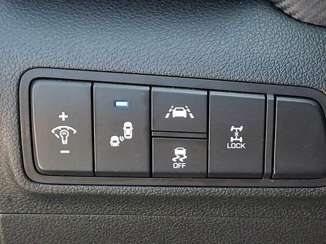 Used 2020 Blue Hyundai Value image 26