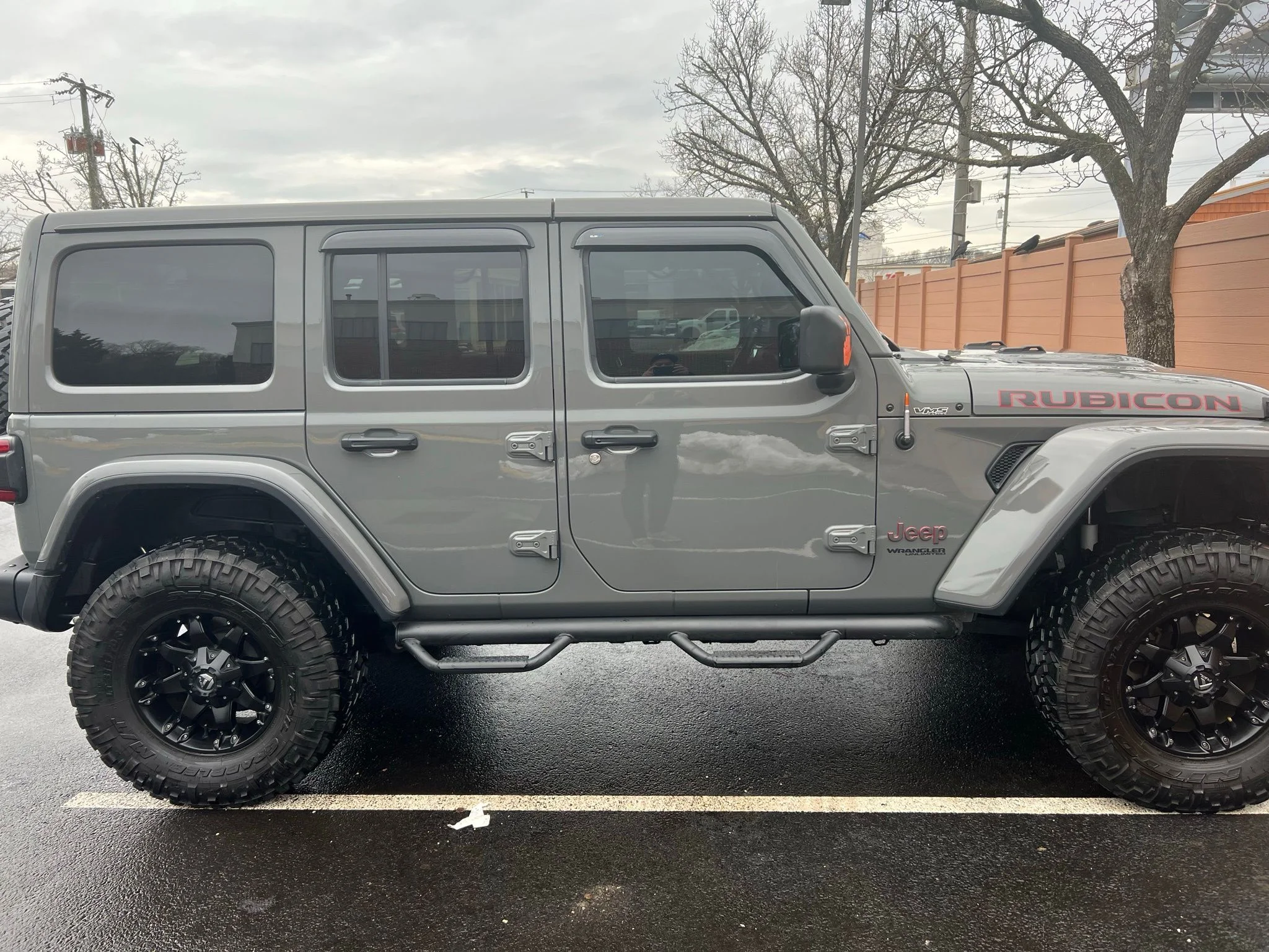 Used 2020 Gray Jeep Unlimited Rubicon image 3