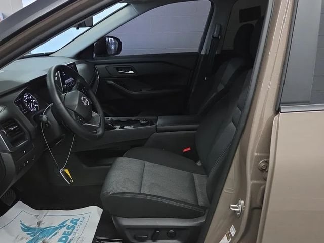 Used 2025 Beige/tan Nissan SV image 7