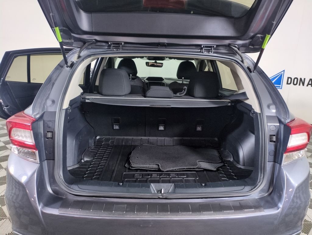 Used 2019 Gray Metallic Subaru 2.0i Premium image 21