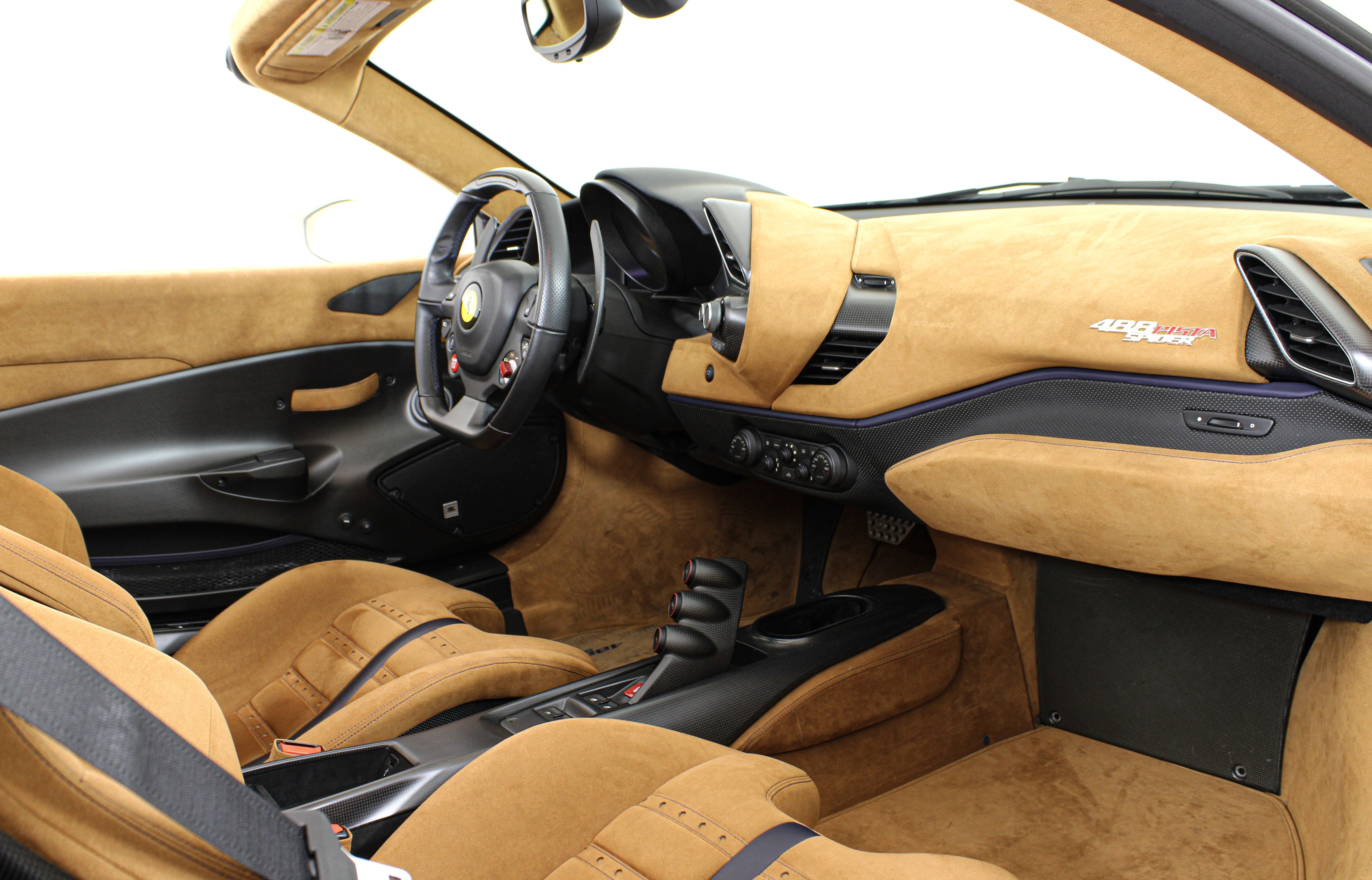 Certified Used 2020 White Ferrari  image 24
