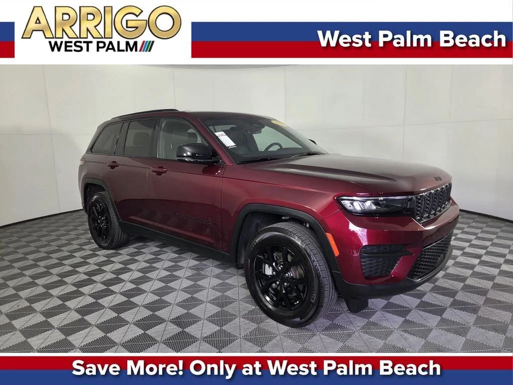Certified Used 2025 Velvet Red Pearlcoat Jeep Altitude image 1