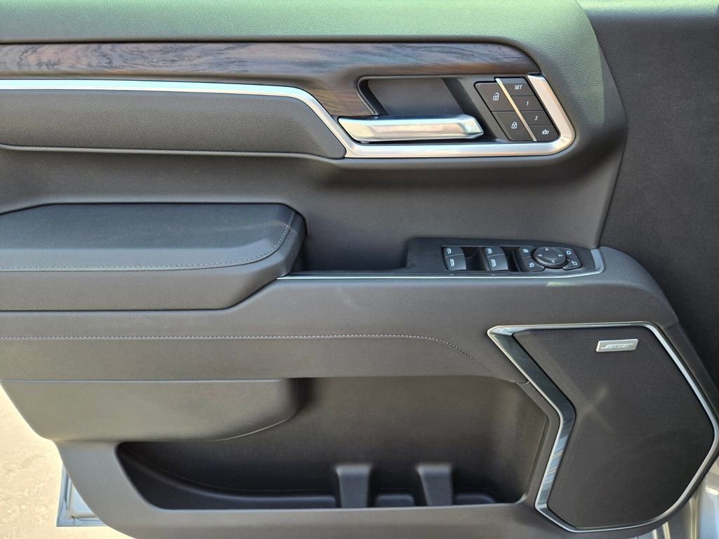 2026 GMC Sierra 1500 SLT - Photo 10
