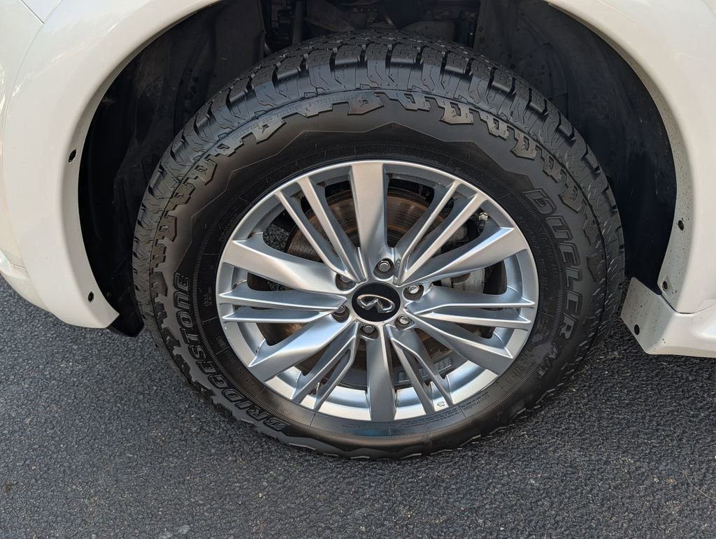 Used 2019 Moonstone White INFINITI LUXE image 35