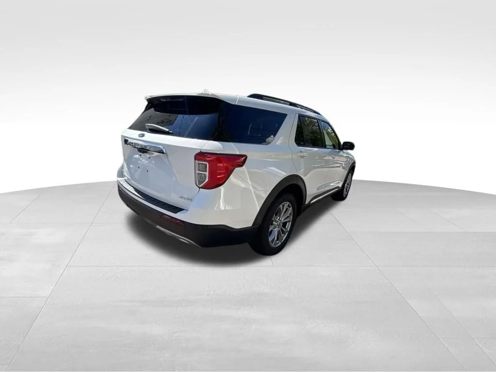 Used 2023 White Ford XLT image 7