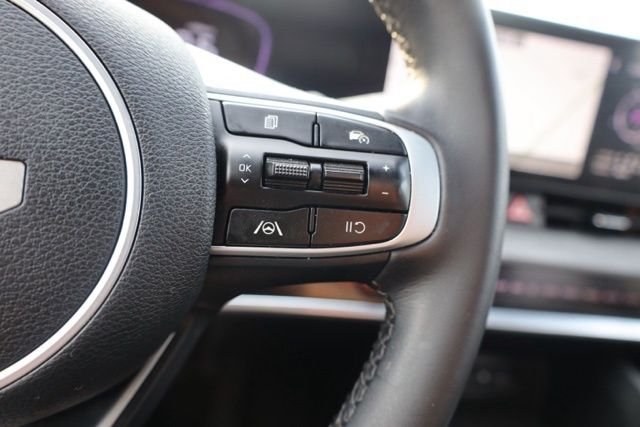 Used 2024 Green Kia X-Line image 28