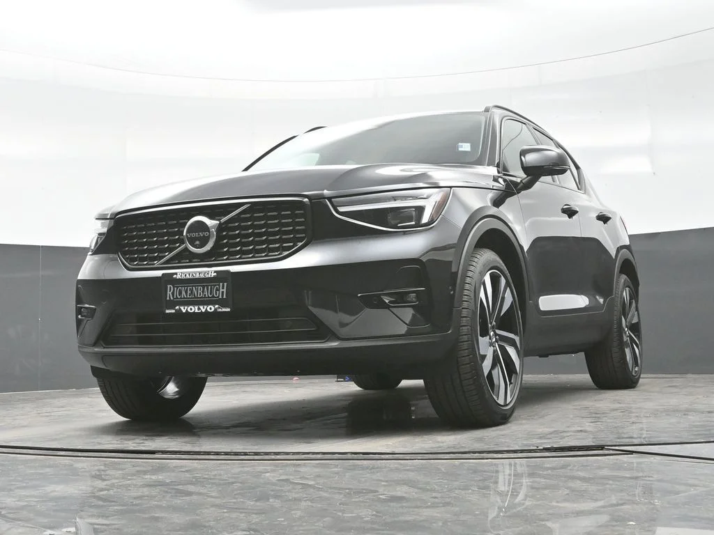 Certified Used 2025 Onyx Black Volvo Ultra image 23