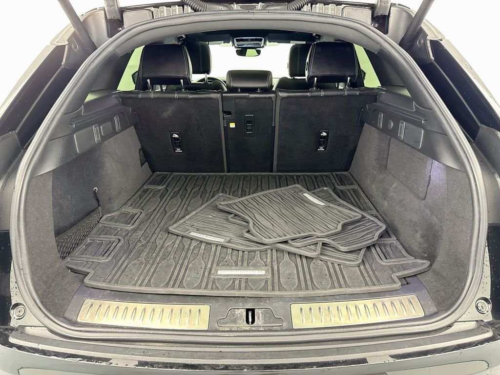 Used 2022 Black Land Rover S image 27