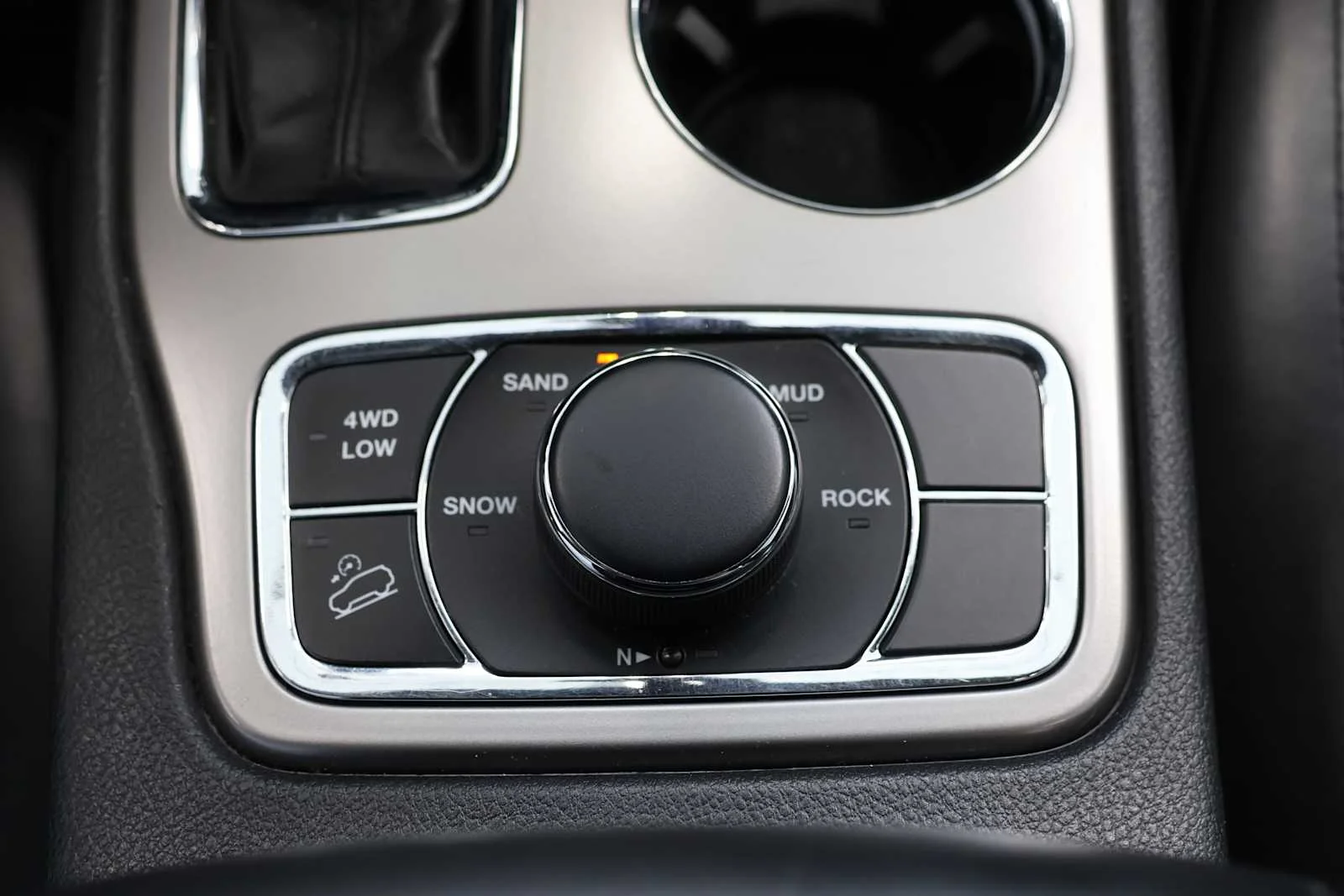 Used 2022 Bright White Clearcoat Jeep Laredo X image 22