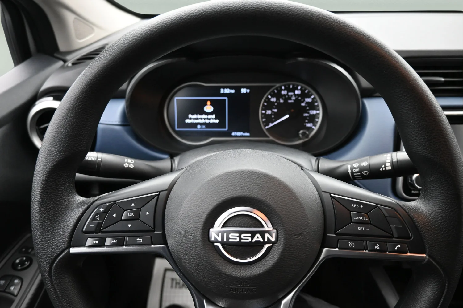 Used 2025 Silver Nissan 1.6 SV image 15