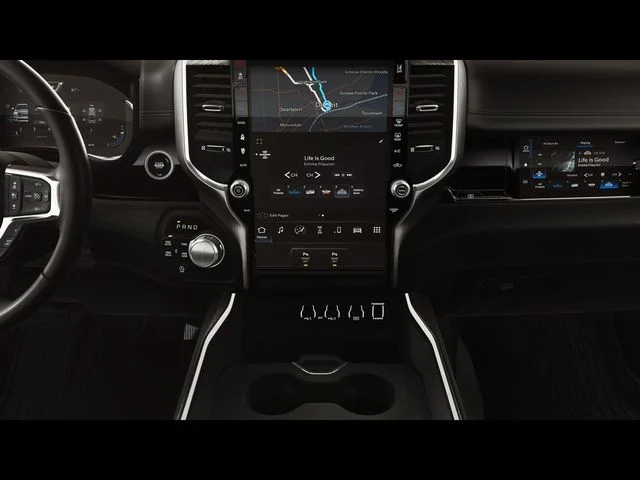 New 2026 Diamond Black Crystal Pearl-Coat Exterior Paint RAM Laramie image 5