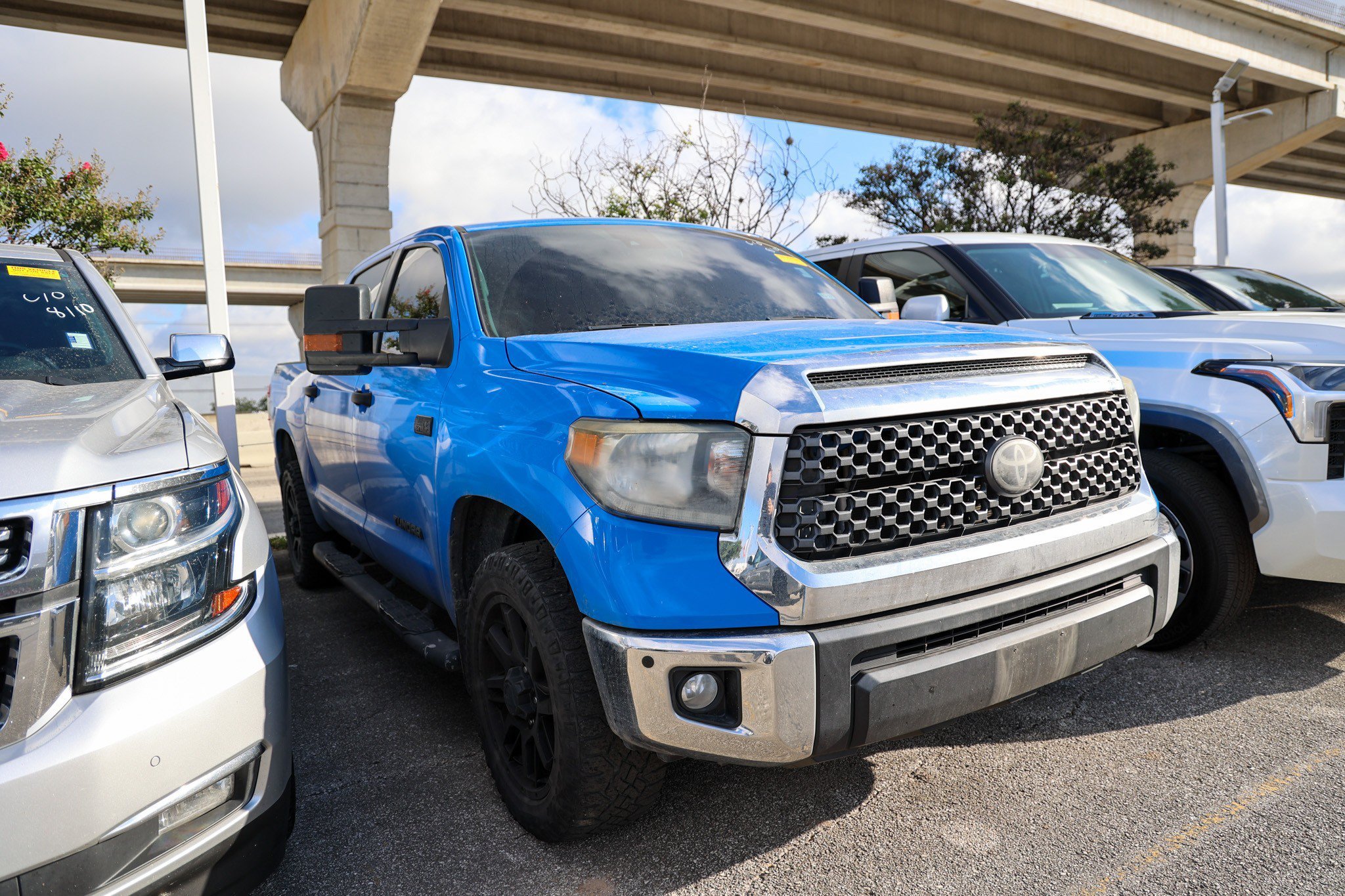 Used 2021 VOODOO BLUE Toyota SR5 image 5